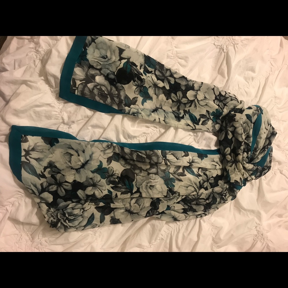 White House black market floral scarf